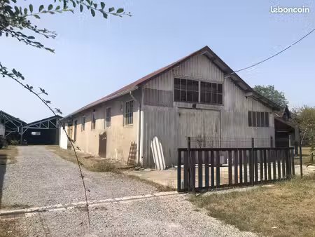 local 327 m² gabarret