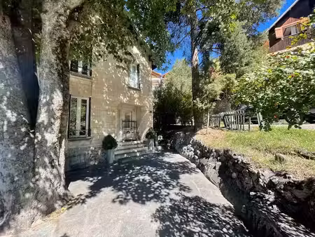 vente maison 4 pièces 110 m² à briançon (05100)  390 000 €