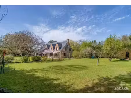 situation privilégiée. villa avec beaux volumes  5ch + bur