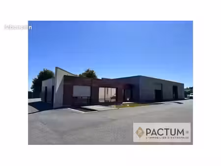 bâtiment d’activité indépendant 940 m² – terrain clos 3 320 m² – ouest angers