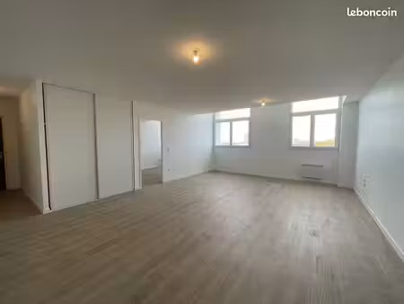 appartement 8 pièces 80 m²