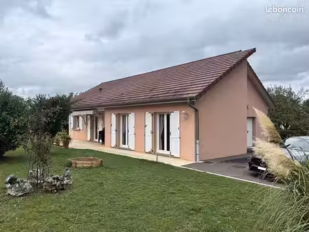rare : charmante maison individuelle de plain-pied sur terrain de 14 5 ares