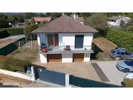 maison 3 pièces 93 m² - vue dégagée - saint romans