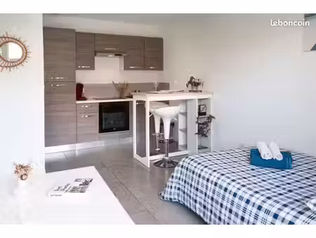 studio à l’année - disponibilité immédiate