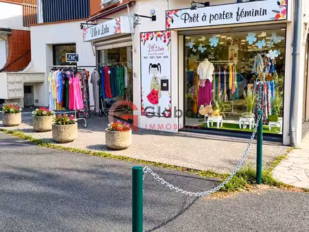 boutique 65 m² cornebarrieu