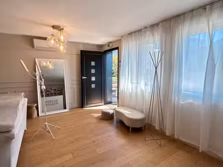 bureau 26m² - saint nazaire les eymes