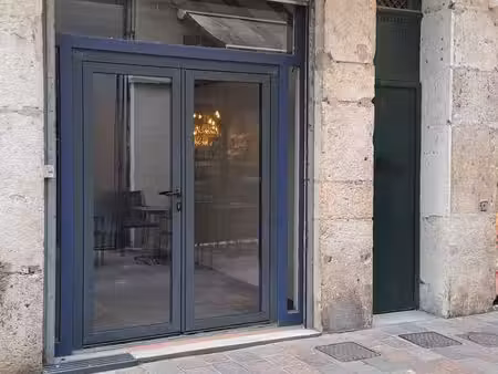 saumur centre local commercial 898/mois