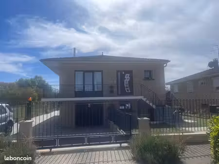 pavillon individuelle avec piscine