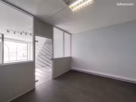 local 55 m² bourgoin-jallieu