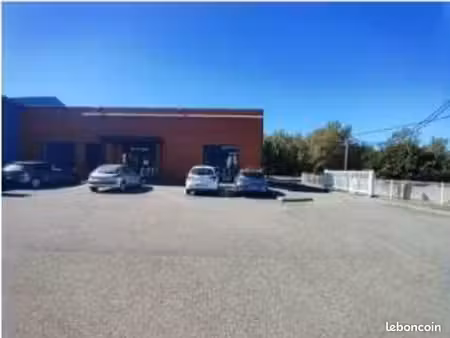 local commercial 295 m² bourgoin jallieu