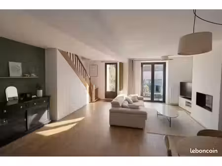maison entièrement rénovée