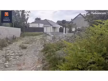 terrain 362 m² lons