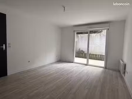 studio 1 pièce 30 m²