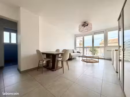 appartement 55 m² reims