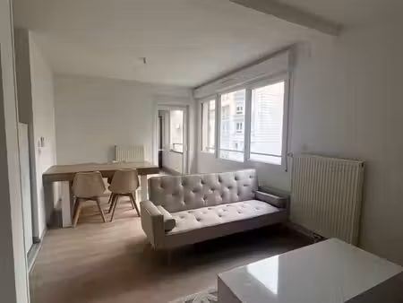 appartement t2 proche du centre