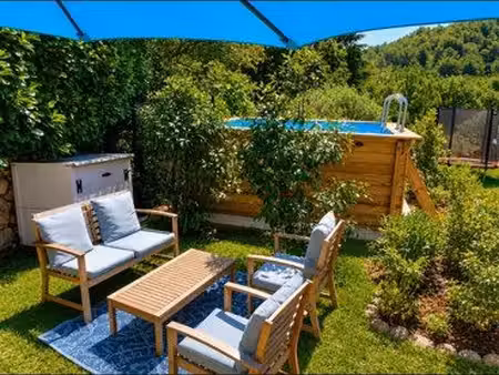 maison avec jardin et piscine