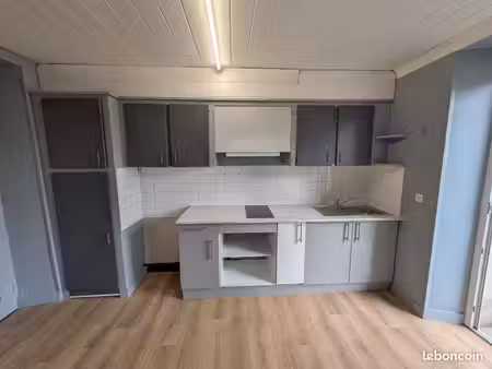maison 40m2 en plein bourg climatisé avec jardin