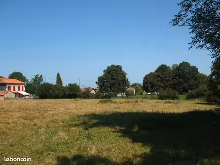 terrain de 3426 m² à castelbajac