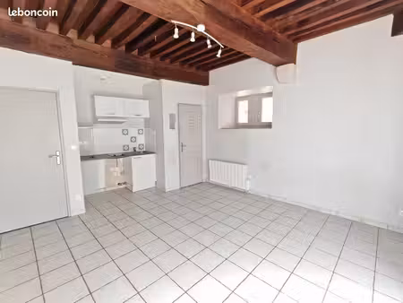 studio 1 pièce 24 m²