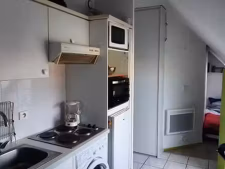 location studio meublé a l'année