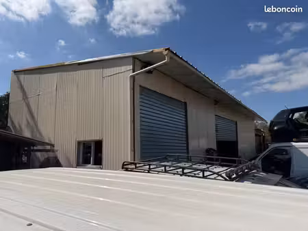 garage 250 m2 et parc automobile 2000 m2 clés en main