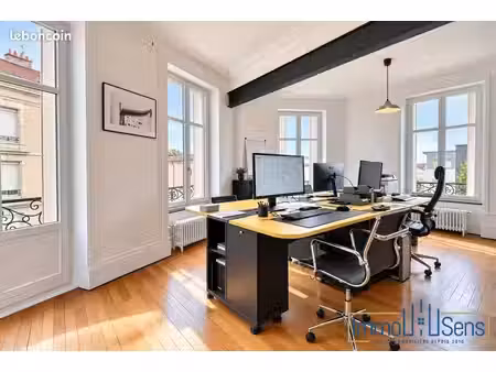 bureaux 70 m²