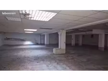 garage 350 m2