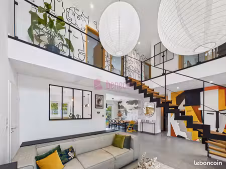 maison 8 pièces 134 m²