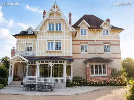 f1 meublé 35 m² dans manoir de charme – 750 cc – parking calme libre au 21/09
