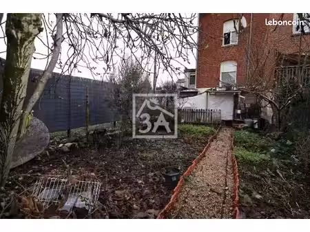 maison 6 pièces 110 m²