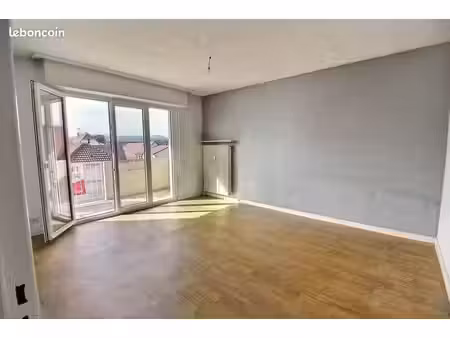 appartement 4 pièces 74 950 m²
