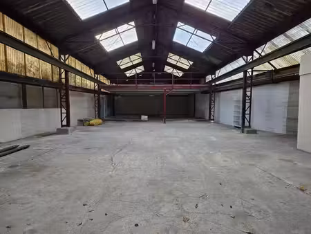 local commercial - entrepôt + bureaux