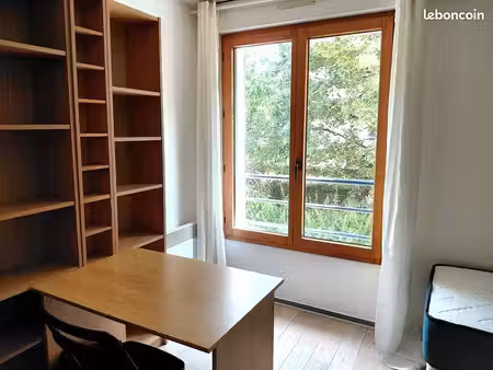 part. loue studio 18 m²