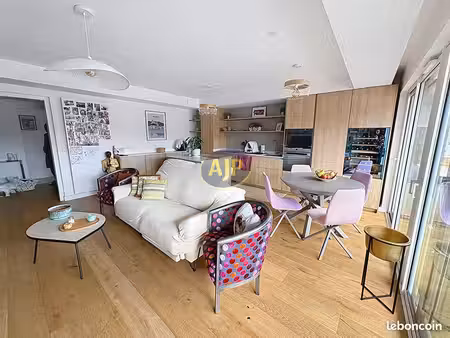 appartement 3 pièces 84 m²