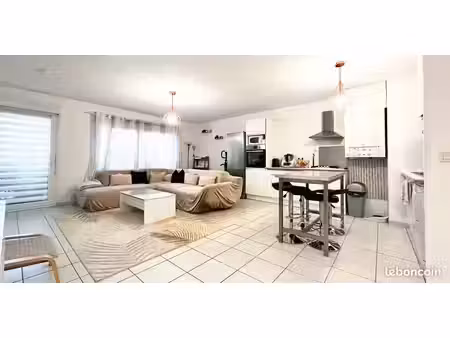 appartement 3 pièces 82m