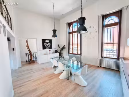 appartement de 156 m² loi carrez – 3 chambres / bureau  parking privé & dpe c – hyper-cent