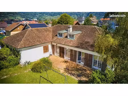 maison de ville 7 pièces 250 m²