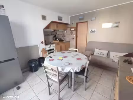 appartement t2 rénové à 3 min de la plage