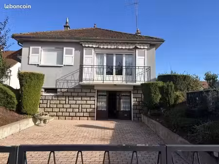 pavillon 4 pièces 104 m²