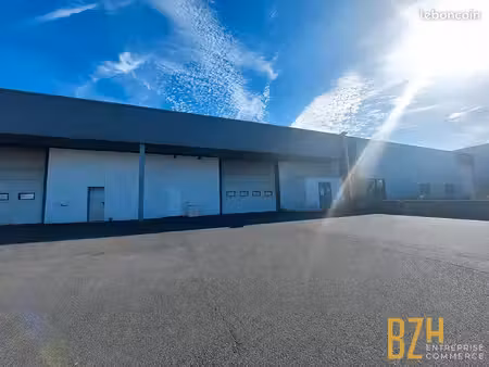 local 450 m² lorient