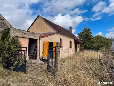 maison à rénover avec terrain d'environ 1 000 m² – 25 km de nevers