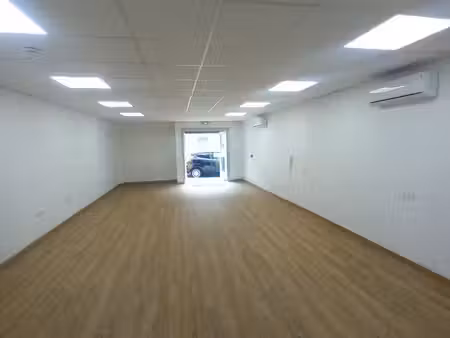 murs commerciaux 170m²