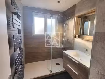 maison 6 pièces 97 m²