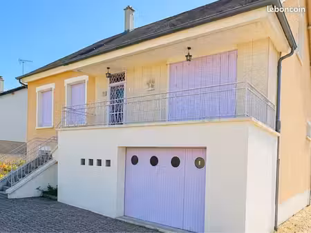maison sur sous sol à pougues les eaux