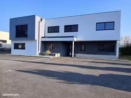 bureau 365m2 avec parking