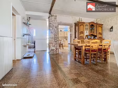 propriété 7 pièces 176 m²