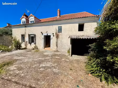 maison avec 5 chambres et terrain de 1400m² à pujo