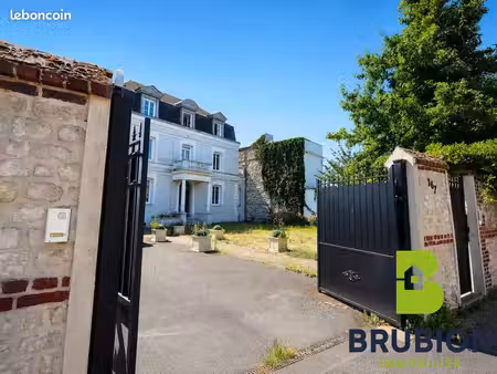 parking/box 15 m² rouen