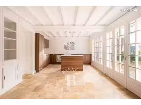 maison 7 pièces 188 m²