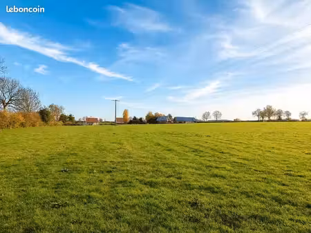 terrain 1 000 m² menonval